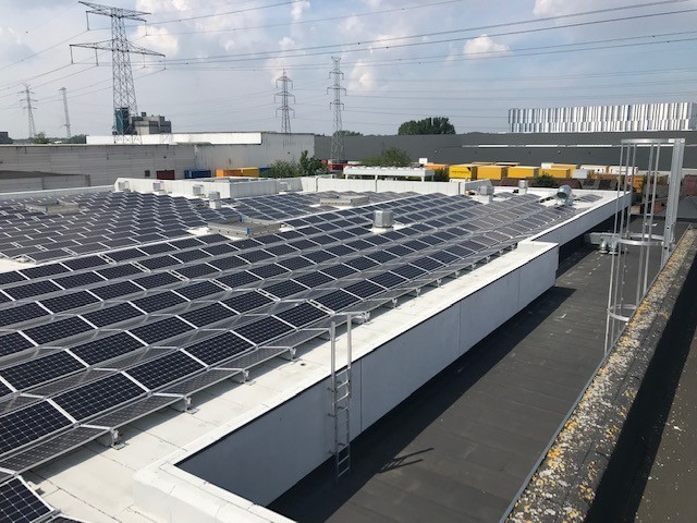 Plat dak installatie